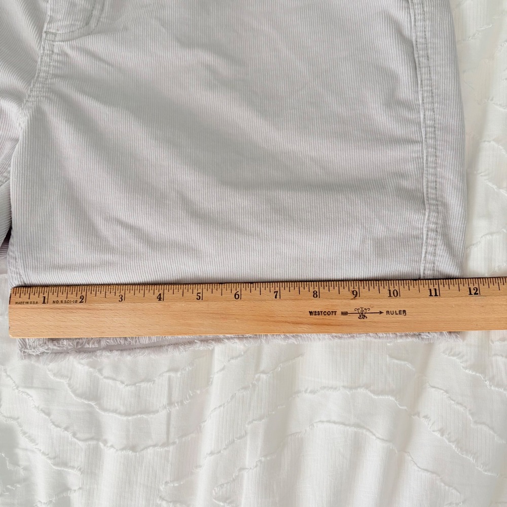 Carve Designs Oahu Shorts Womens Corduroy Size 10 Light Gray - Picture 9 of 10